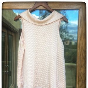 Feminine Ellen Tracy pink sleeveless blouse, M
